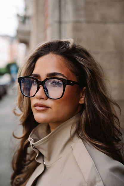 GIGI | Noir
