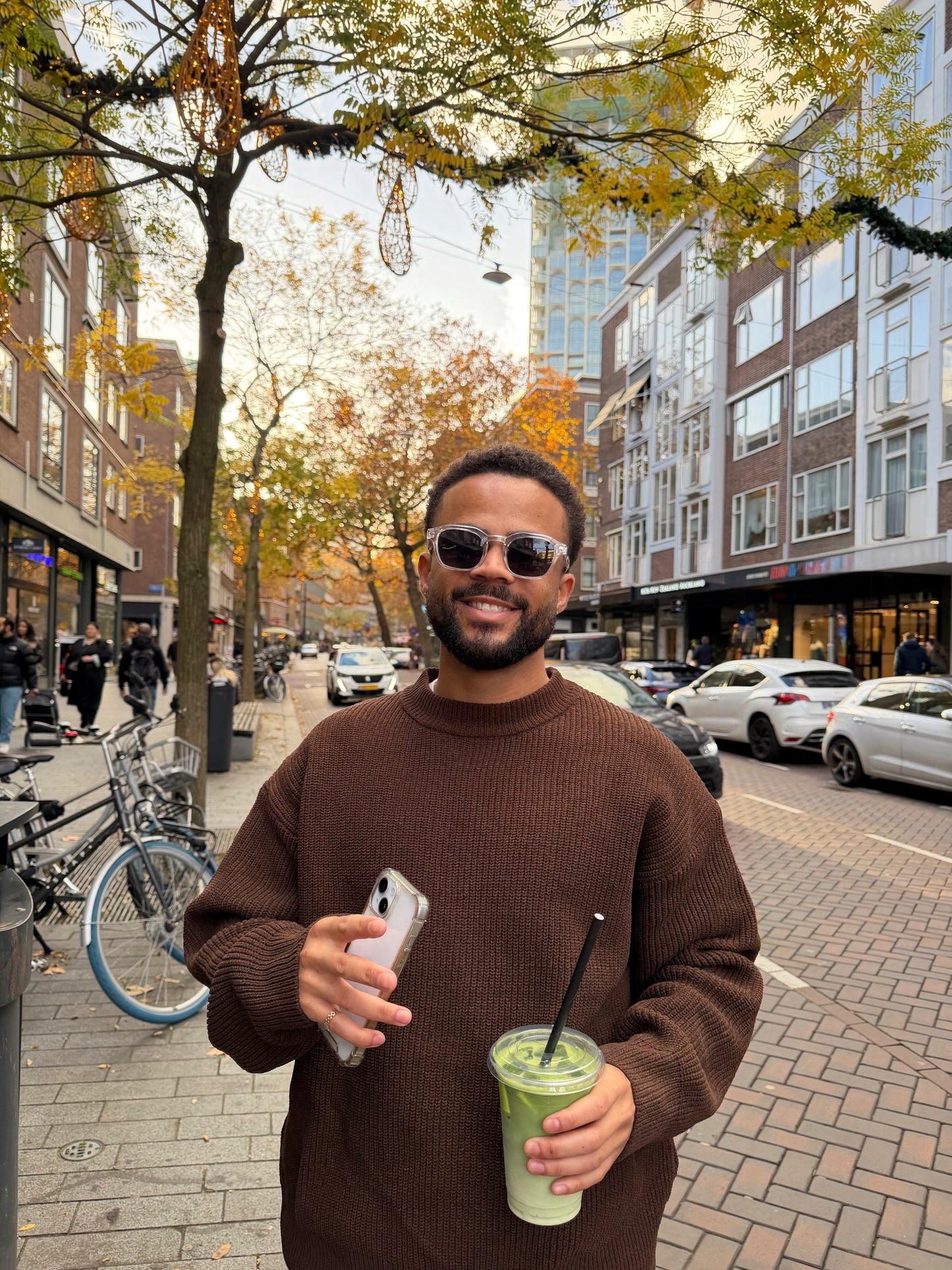 THIAGO | Transparent